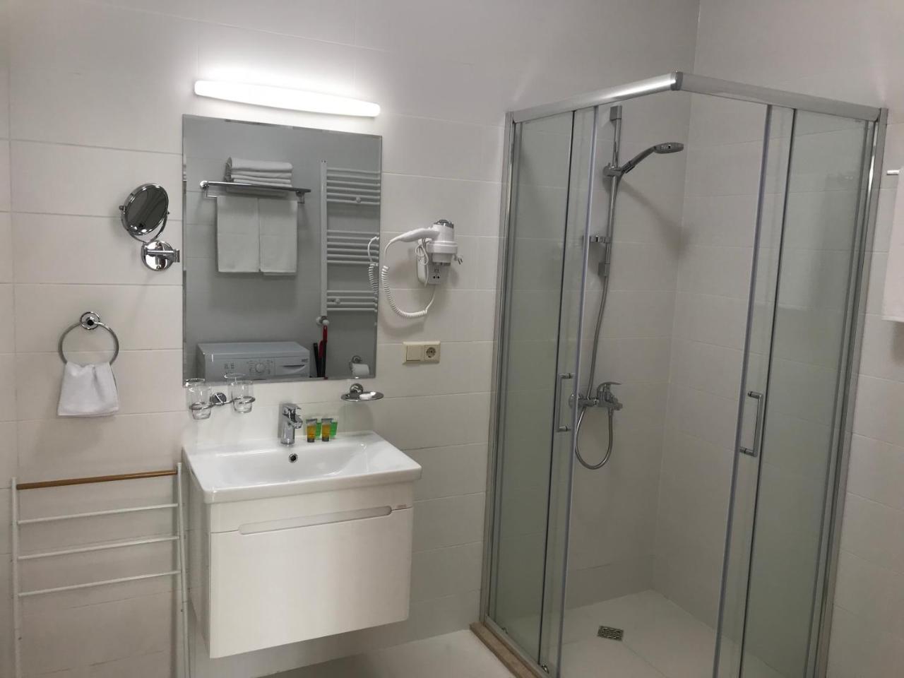 טביליסי Full Comfort Apartment On Aghmashenebeli מראה חיצוני תמונה