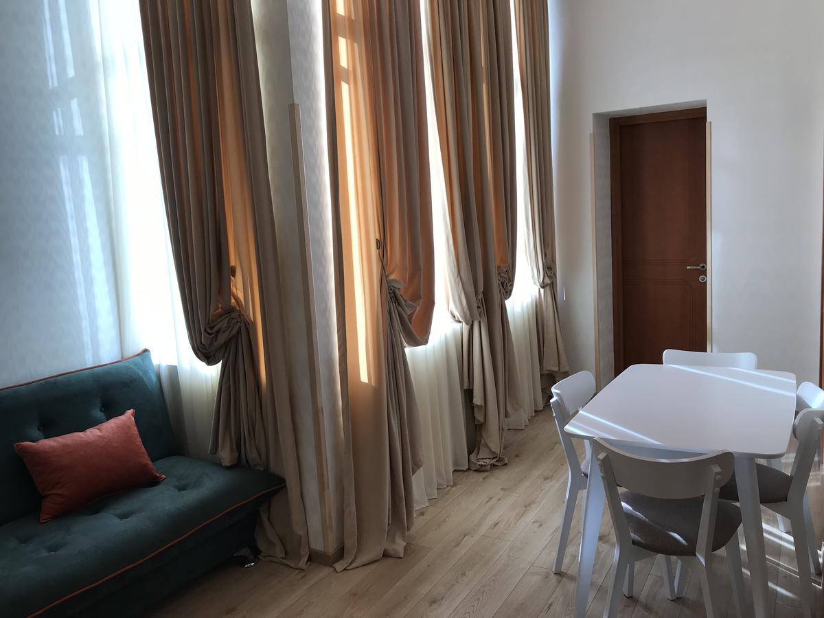 טביליסי Full Comfort Apartment On Aghmashenebeli מראה חיצוני תמונה
