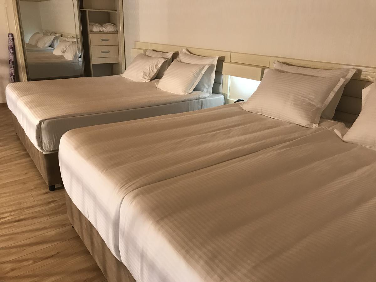 טביליסי Full Comfort Apartment On Aghmashenebeli מראה חיצוני תמונה