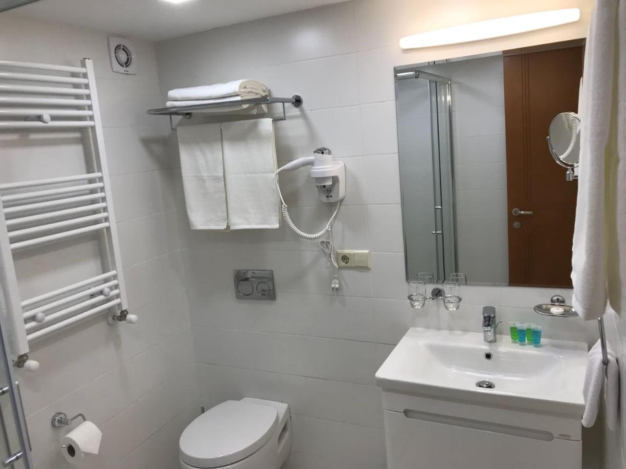 טביליסי Full Comfort Apartment On Aghmashenebeli מראה חיצוני תמונה