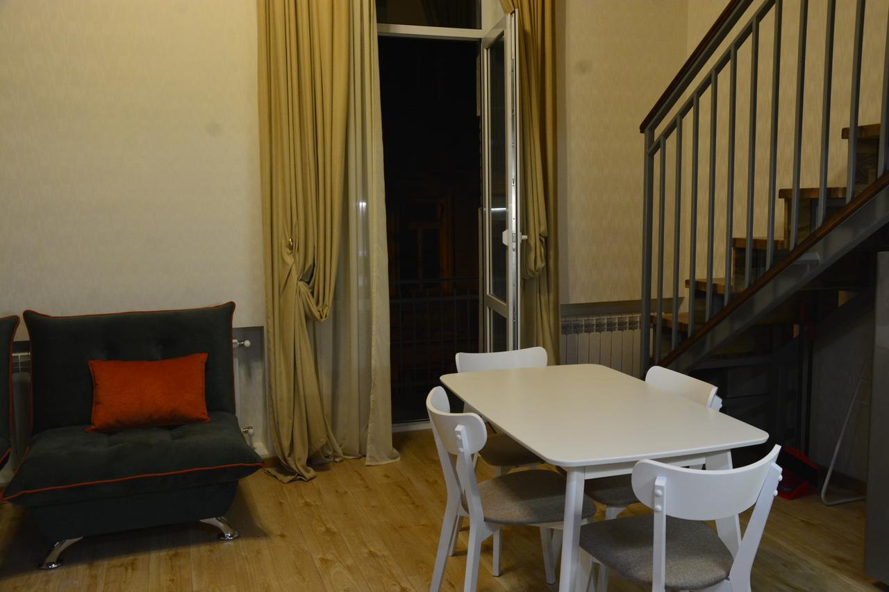 טביליסי Full Comfort Apartment On Aghmashenebeli מראה חיצוני תמונה